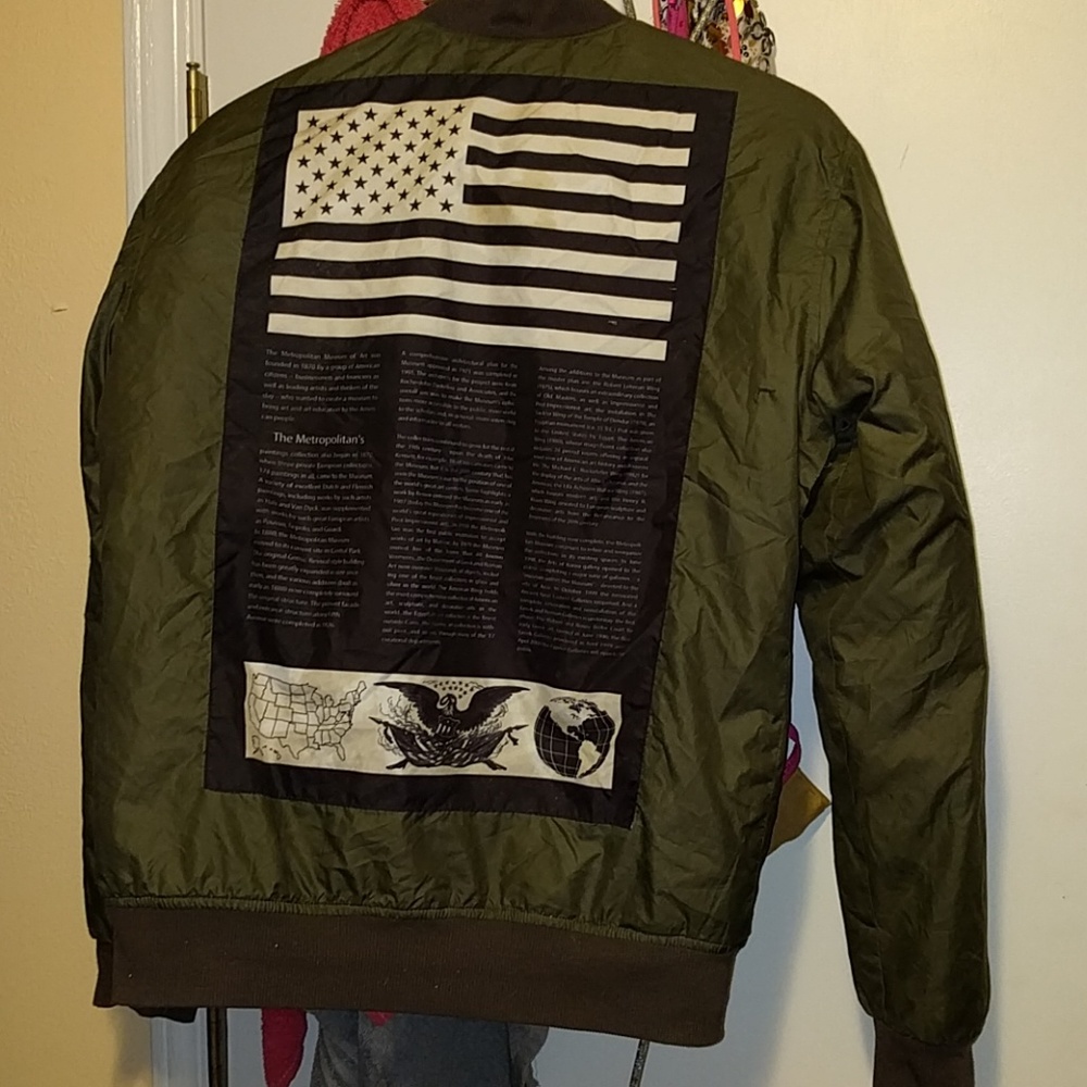 Super nice D- civilization coat